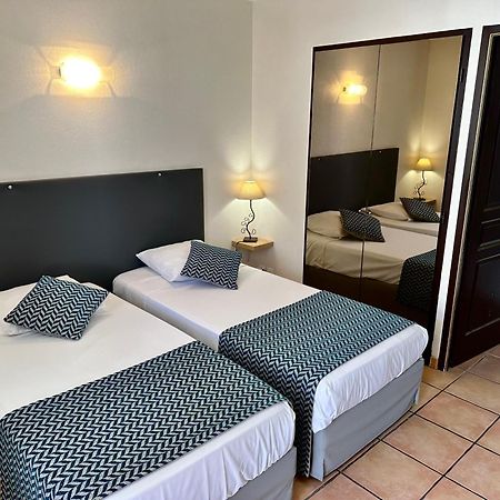 Logis Hotel Les II Mas - Perpignan Sud Cabestany Exterior photo